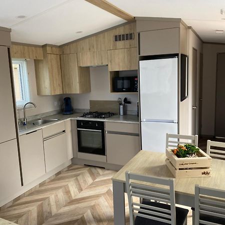 4 Persoons Chalet Hz 21 ラウエルウオーフ エクステリア 写真